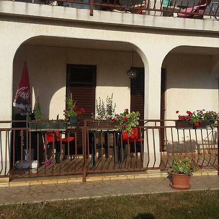 Ljubica Apartment Žbandaj Екстериор снимка