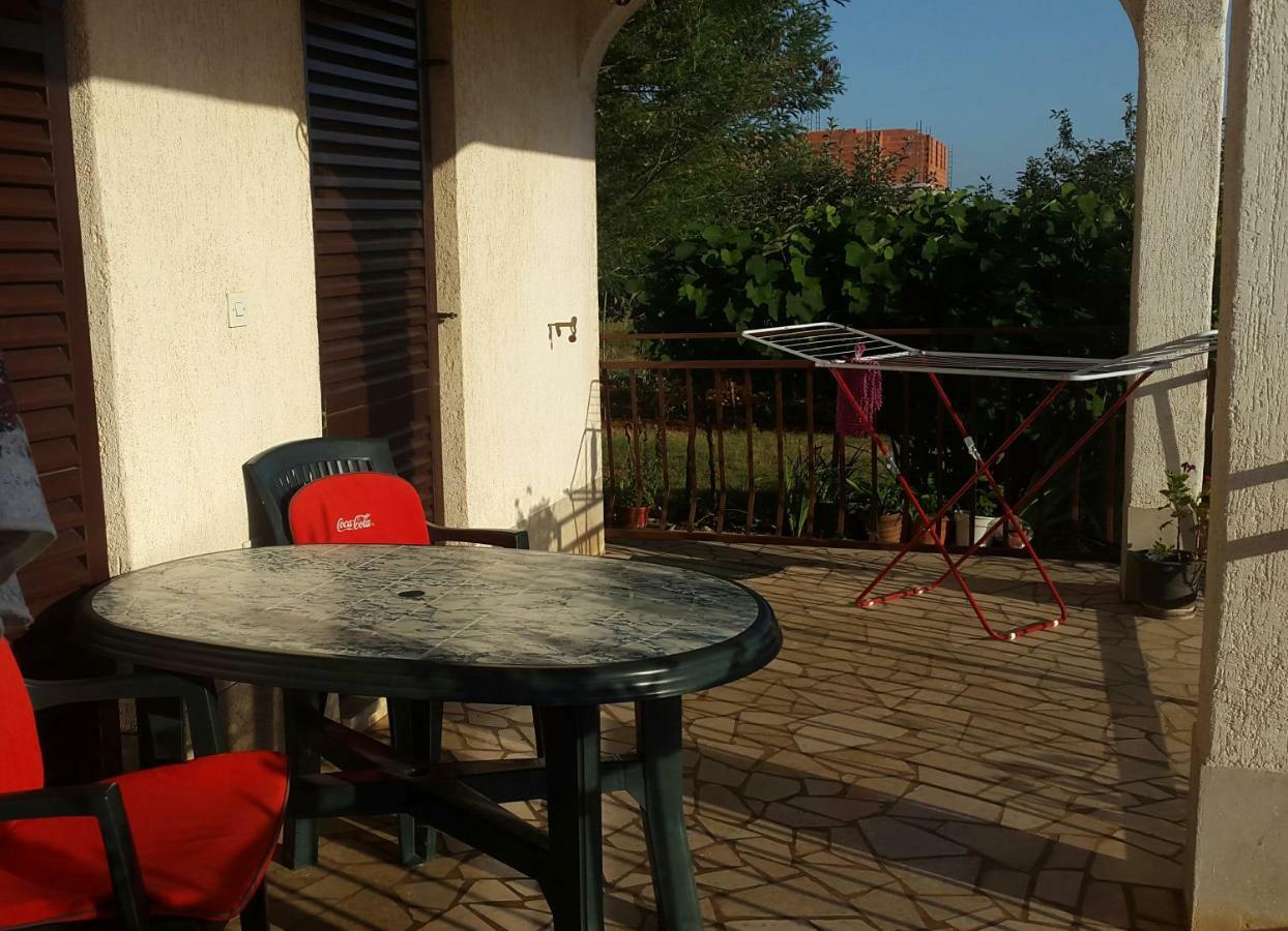 Ljubica Apartment Žbandaj Екстериор снимка